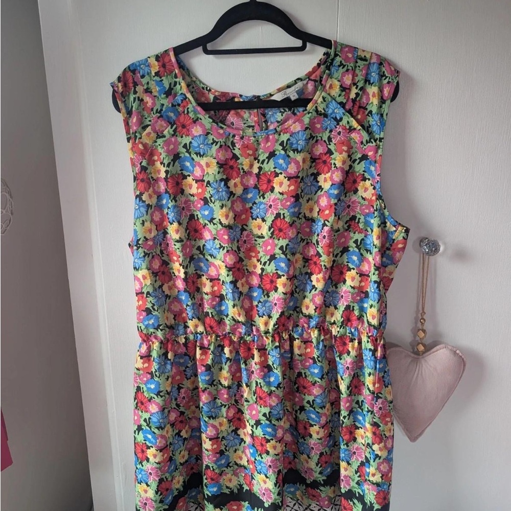 Vibrant Floral Print Women's Blouse